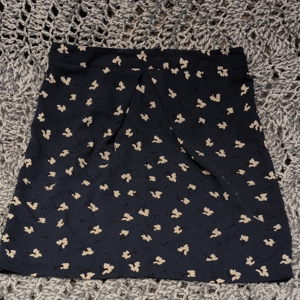 300 - Women’s "Darling" Skirt XL Everyday Wear - cute and sassy